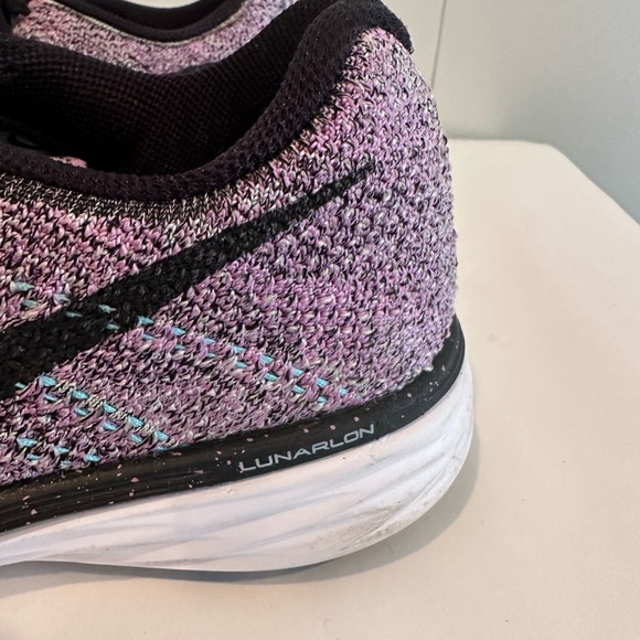 Nike Lunarlon running shoes - Picture 3 of 8